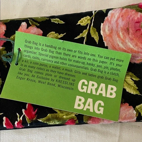 Floral Black and Pink Clutch - Picture 4 of 4